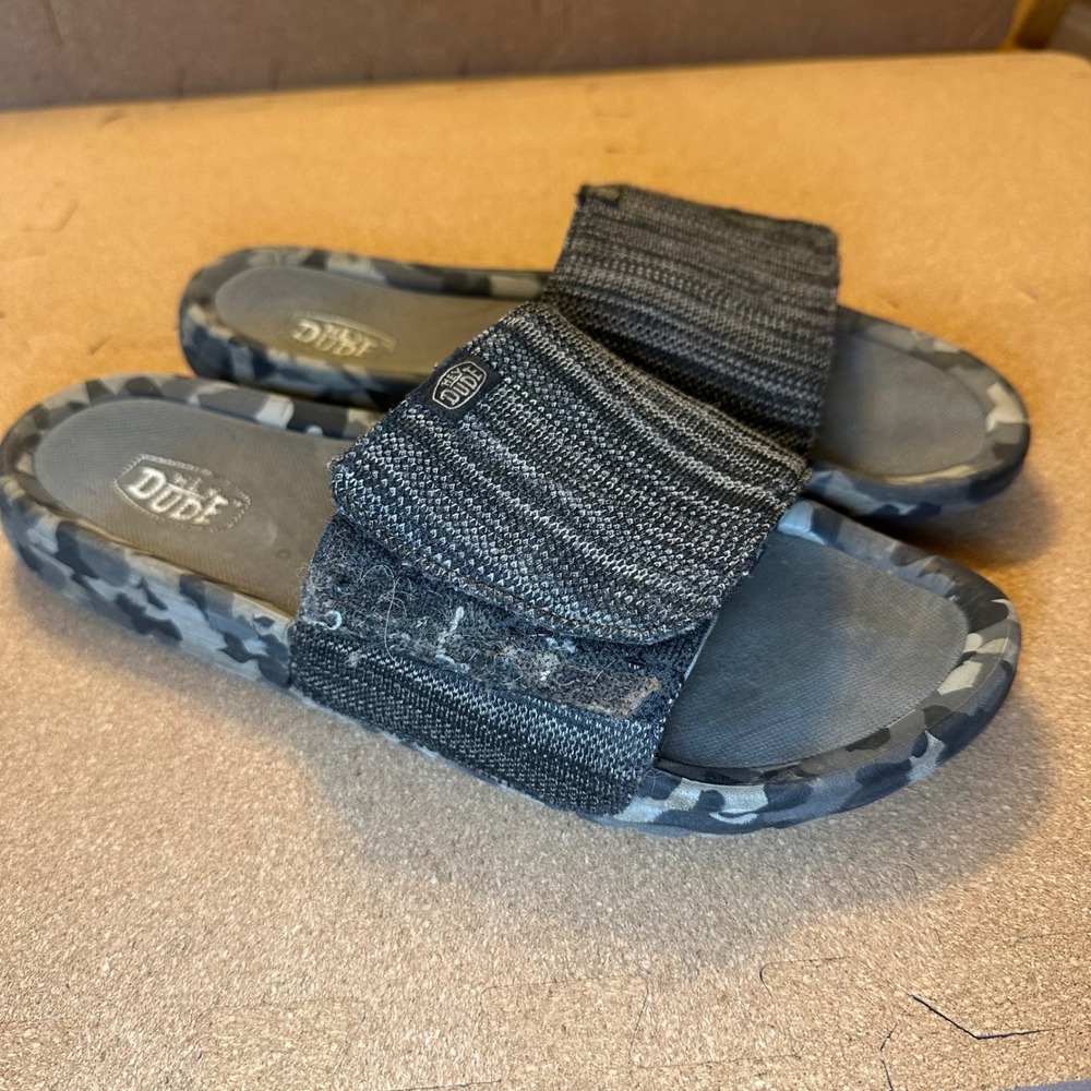 Hey Dude Phoenix Mens 9 Dark Quarry Camo Adjustable Slide Sandals 40127-0YR